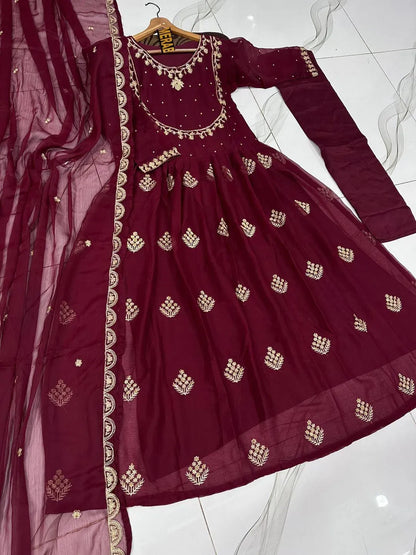 Red Embroidered Maxi Set with Trouser & Dupatta